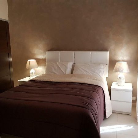 Вилла Napoli Royal Flats Экстерьер фото