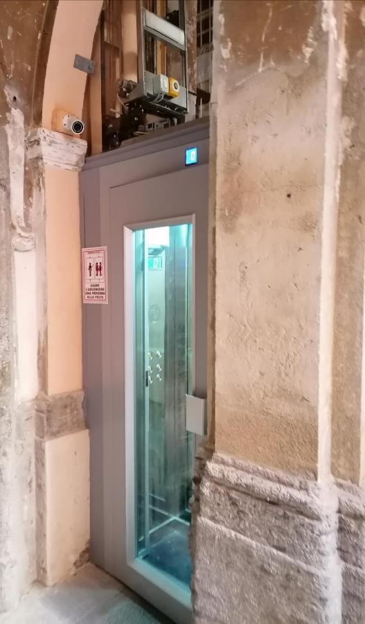 Вилла Napoli Royal Flats Экстерьер фото