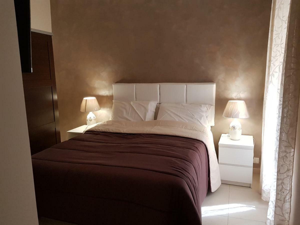 Вилла Napoli Royal Flats Экстерьер фото