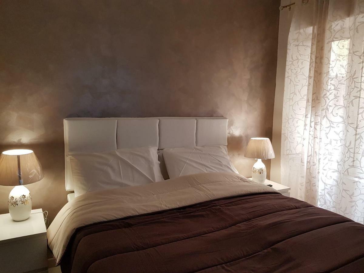 Вилла Napoli Royal Flats Экстерьер фото